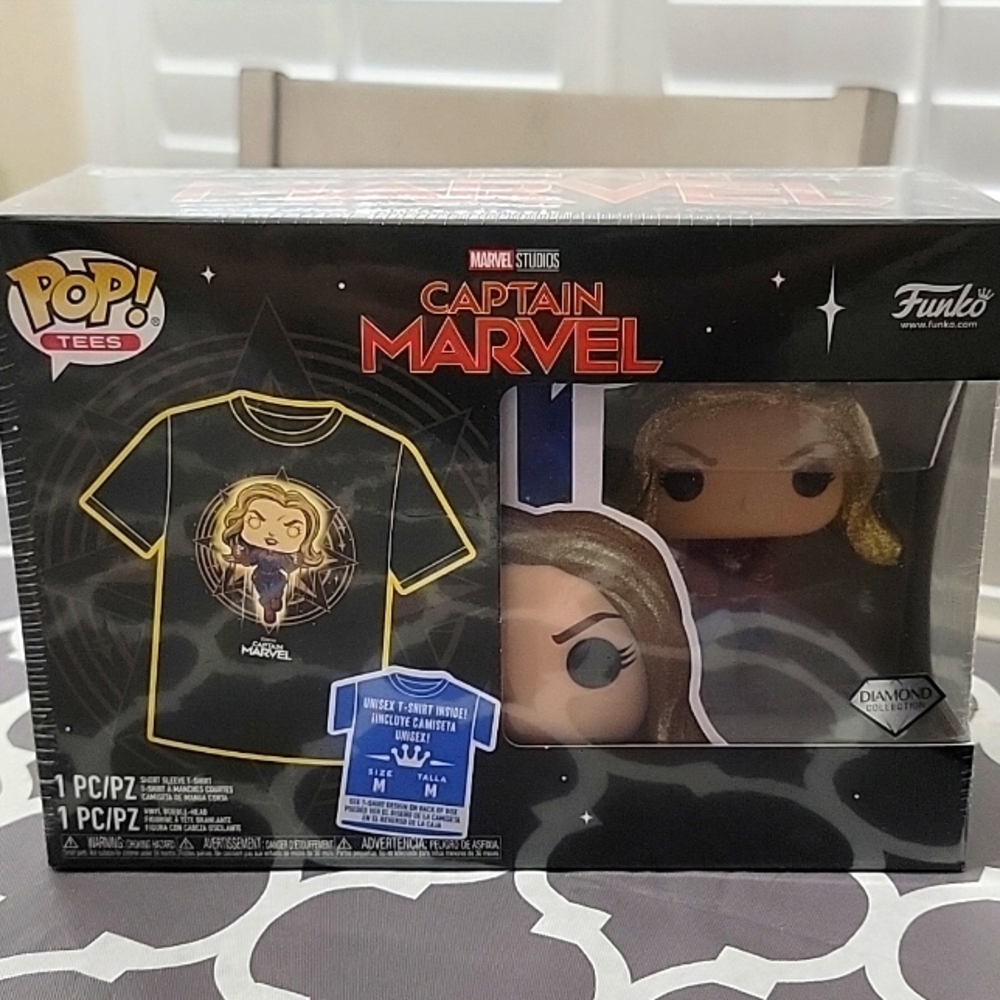 POP! tees FUNKO POP Captain Marvel Diamond Collection Unisex TShirt Sz M